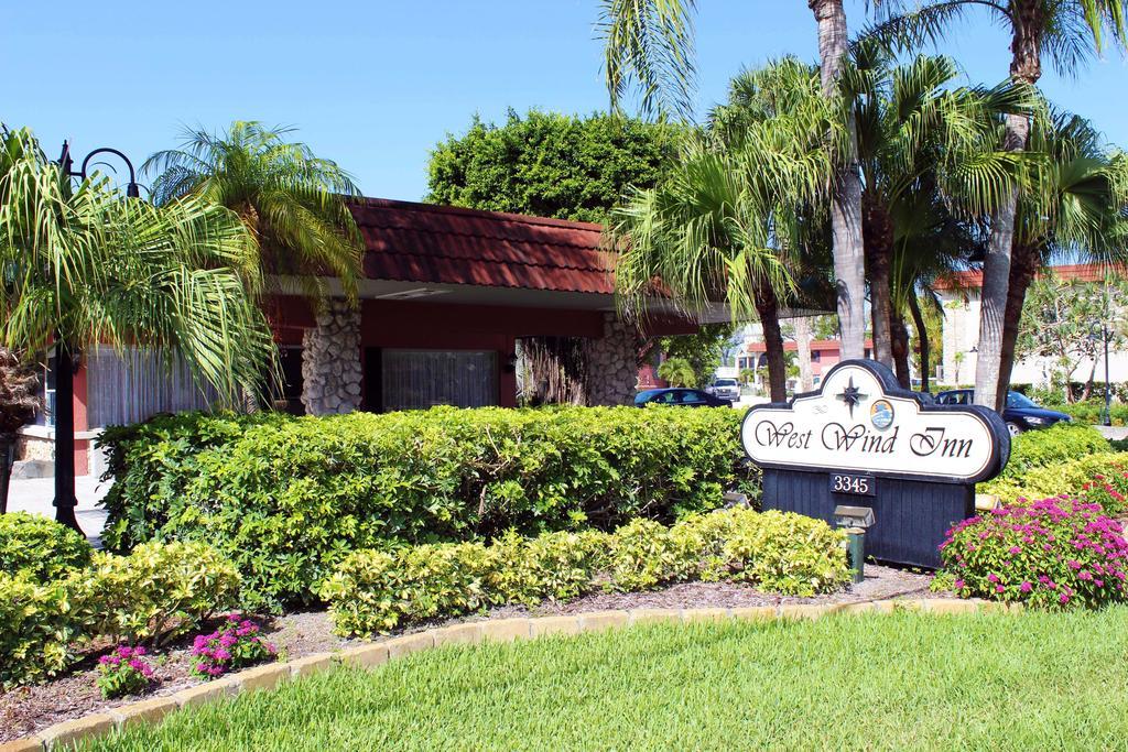 West Wind Inn Sanibel Exterior photo