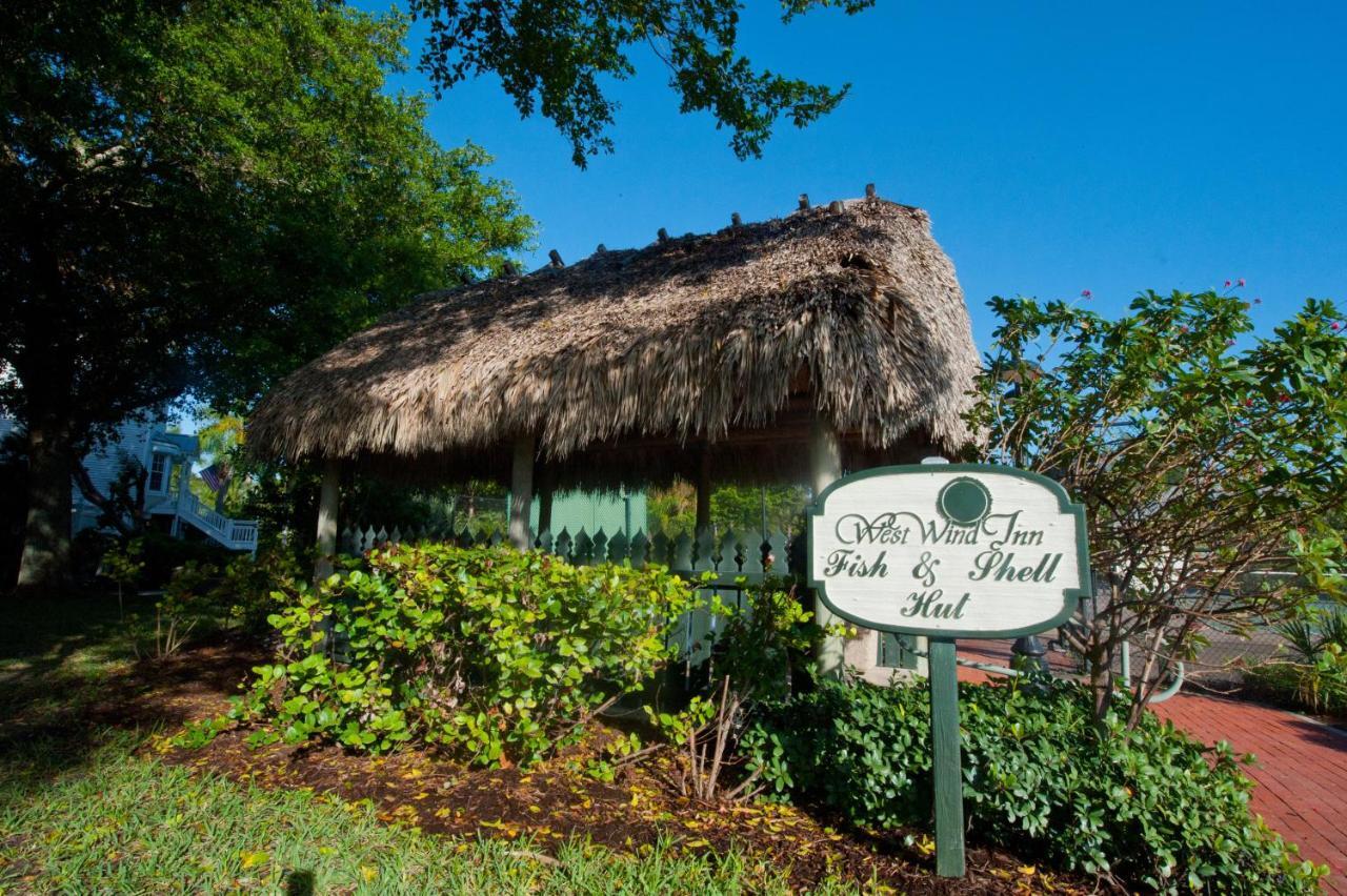 West Wind Inn Sanibel Exterior photo